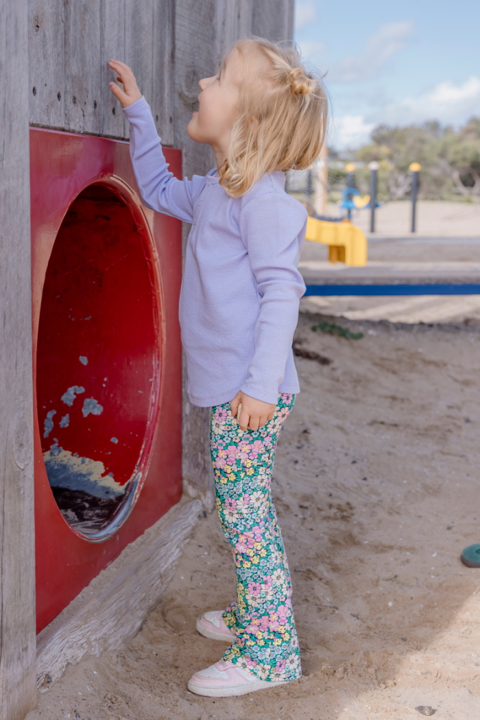 Posie Patch Flared Legging