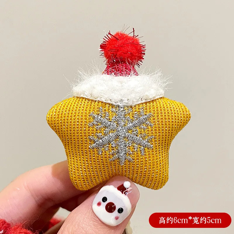 1PC Christmas Themed Cartoon Brooch