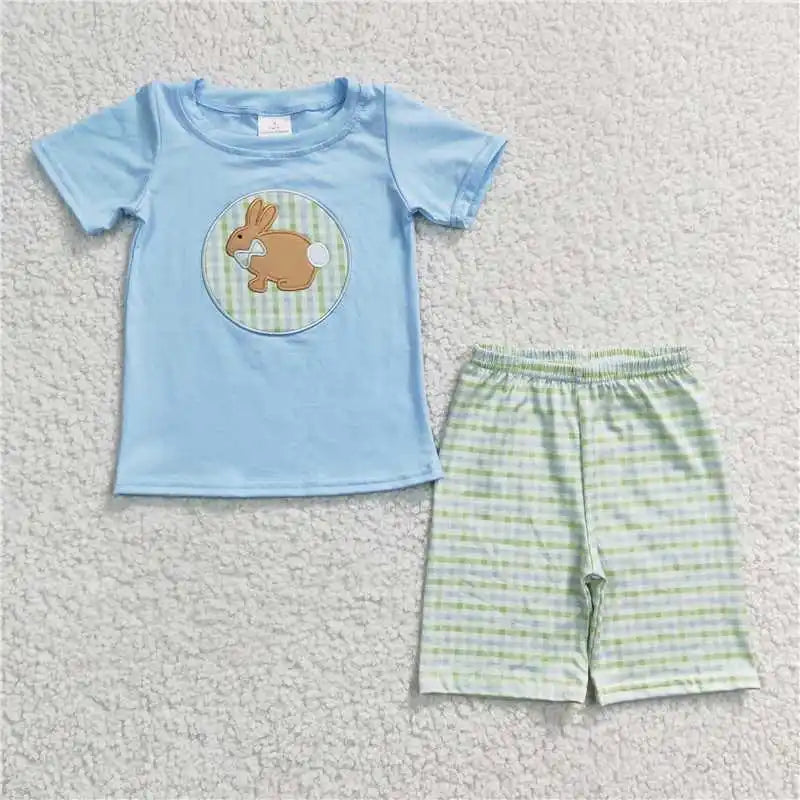 Bunny t-shirt with Camouflage Shorts