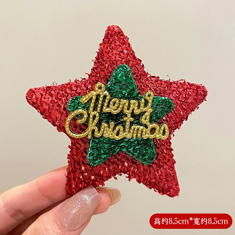 1PC Christmas Themed Cartoon Brooch