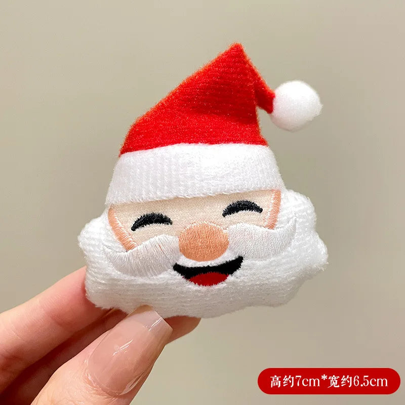 1PC Christmas Themed Cartoon Brooch