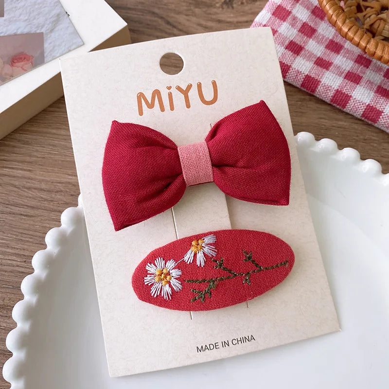 2/4PCS Red Christmas Baby Hair Pins